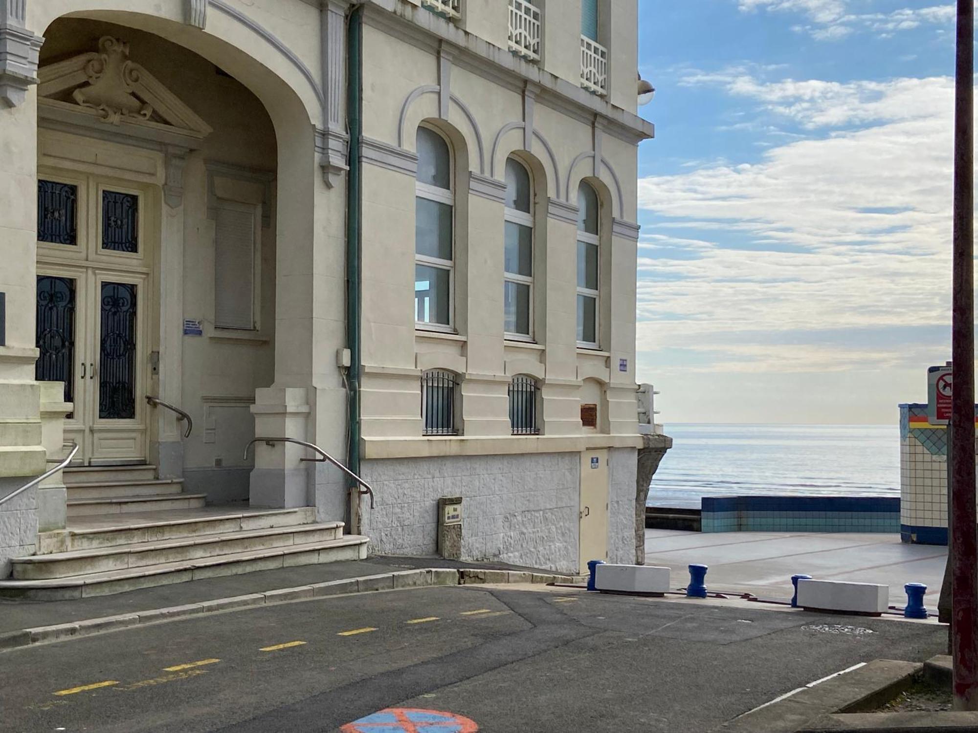 "Appartement Sur Digue" Proche De La Plage Avec Wifi Wimereux Luaran gambar